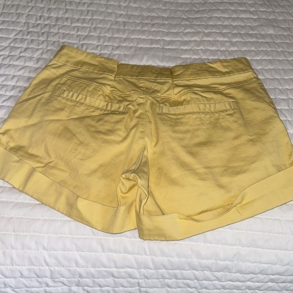 Max Rave Yellow Women's Shorts - Picture 3 of 4